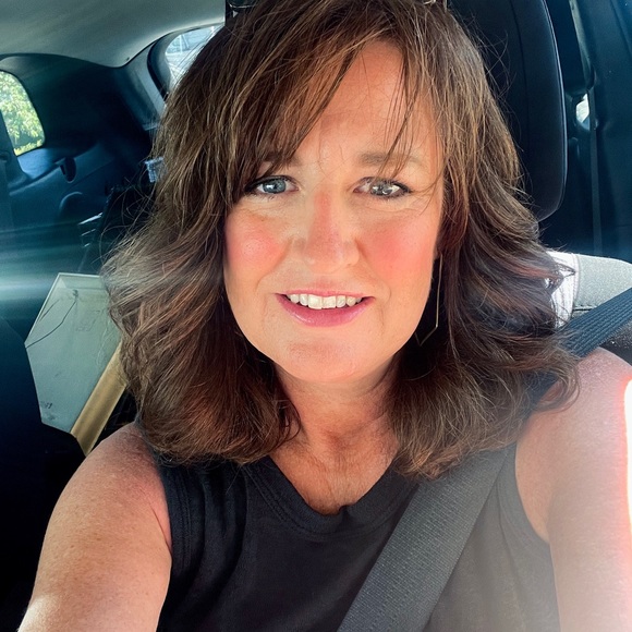 Meet your Posher, Tracey - Picture 3 of 6